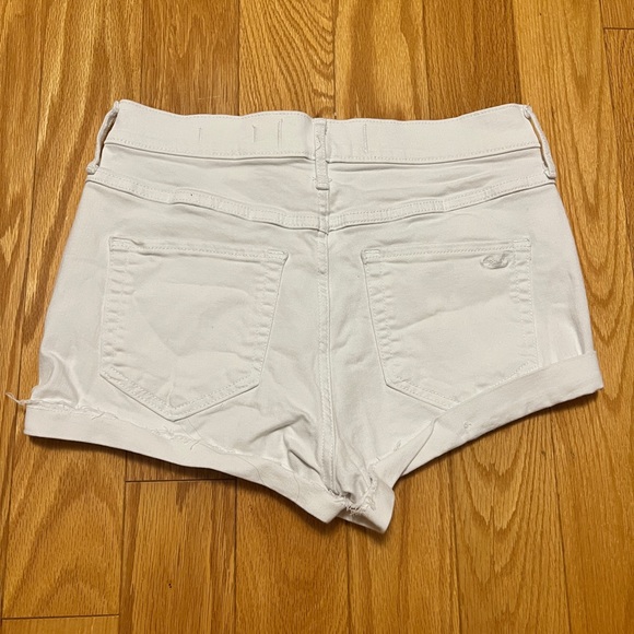Hollister White Denim Shorts - Picture 4 of 4
